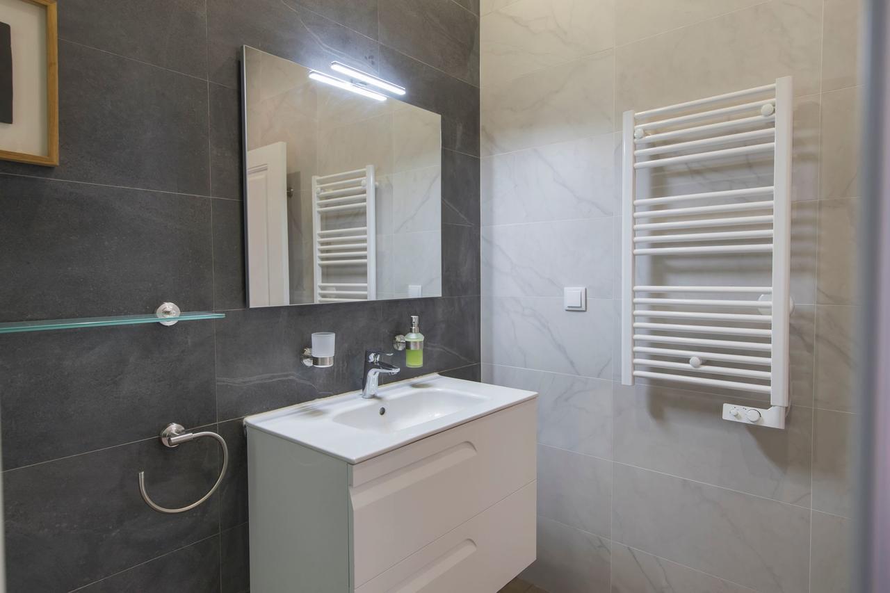 Lovelystay - Comfortable Apartment With River Views Lisbon Exterior photo